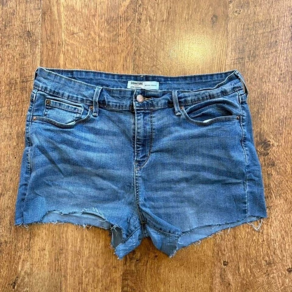 Signature by Levi Strauss & Co Blue Denim Frayed Hem Shorts 14L W32 Mid Rise